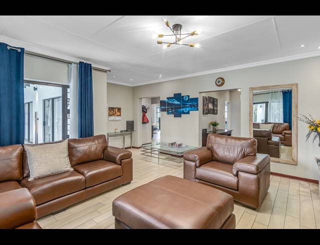 4 BEDROOM HOUSE RENTED IN NORTHCLIFF